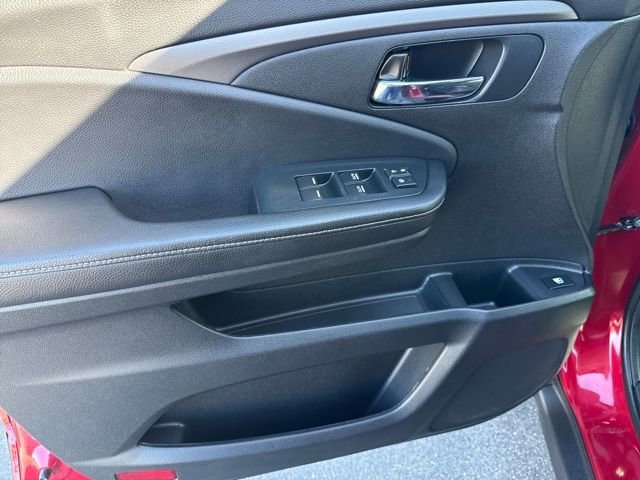 Certified 2023 Honda Ridgeline Sport image 9