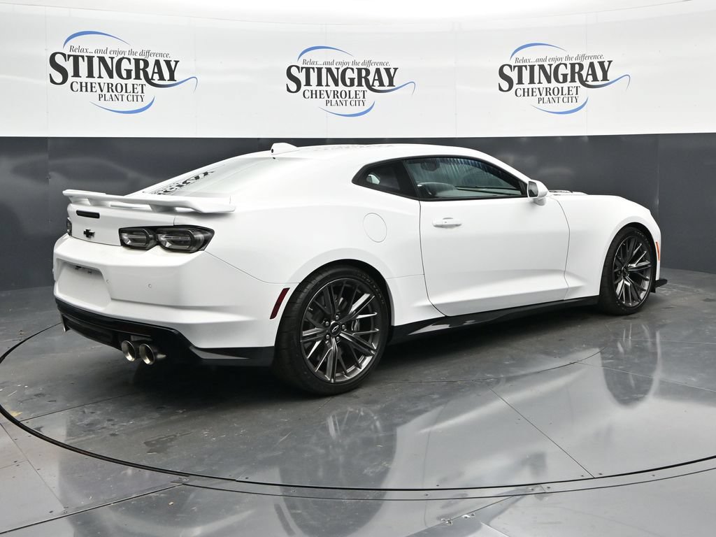 Used 2023 Chevrolet Camaro ZL1 RWD image 7