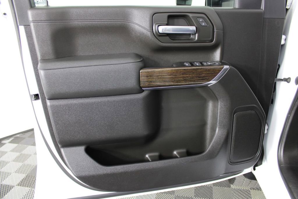 Used 2023 GMC Sierra 3500 SLE w/ SLE Convenience Package image 16