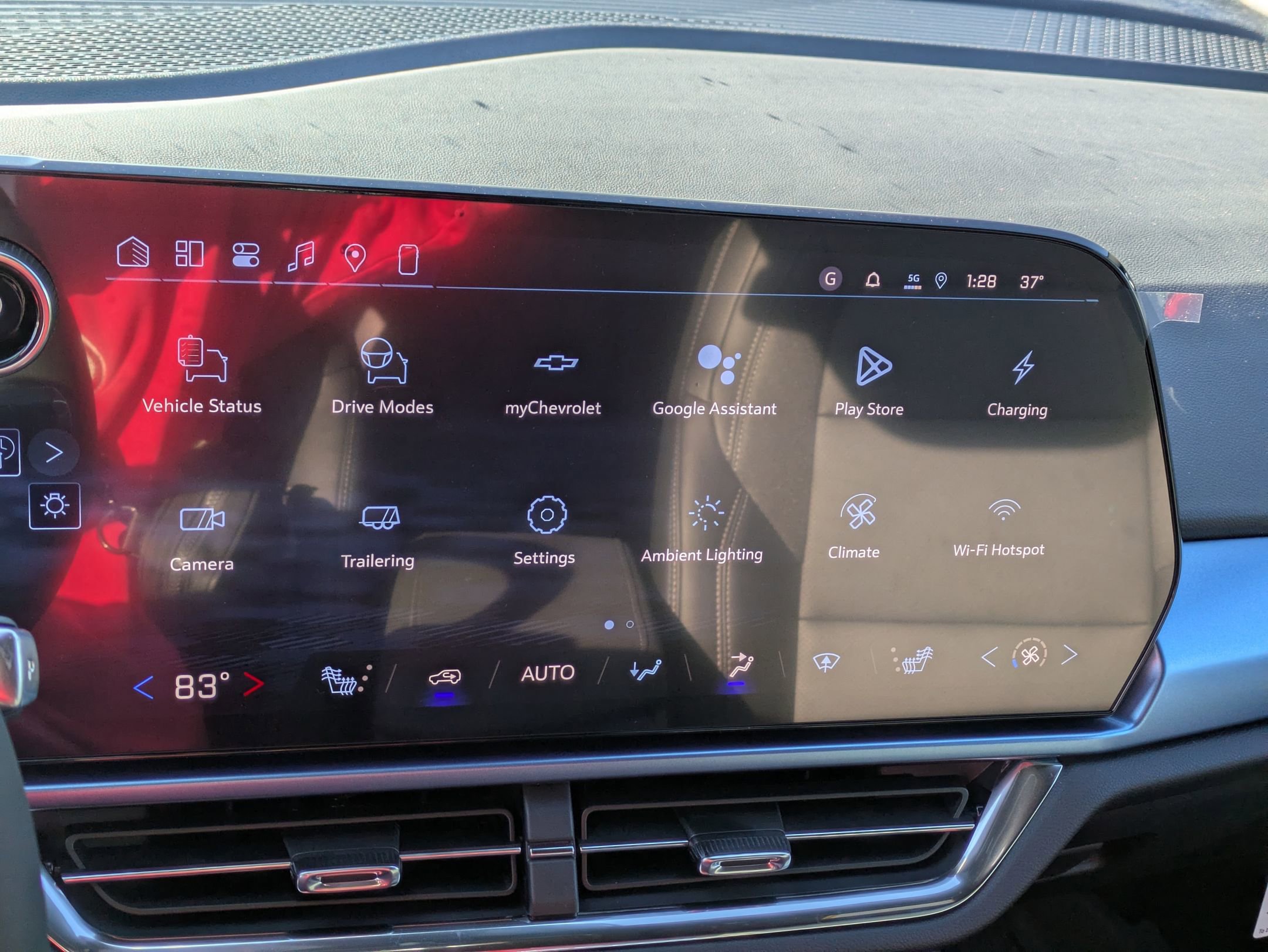 New 2026 Chevrolet Equinox EV LT AWD/4WD image 14