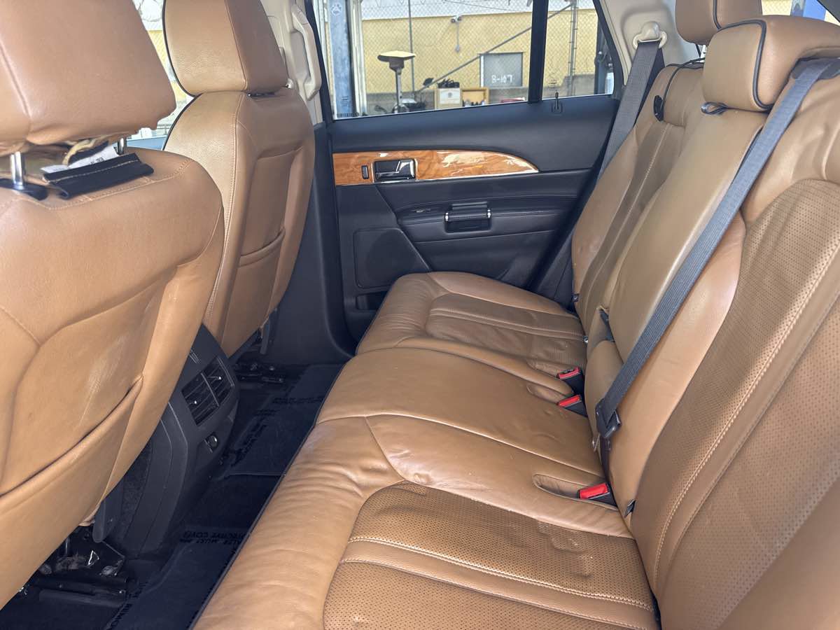 Used 2014 Lincoln MKX w/ Equipment Group 101A image 10