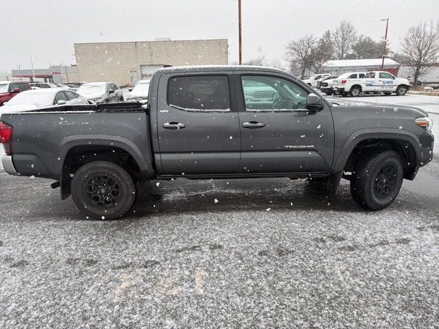 Used 2021 Toyota Tacoma SR5 image 8