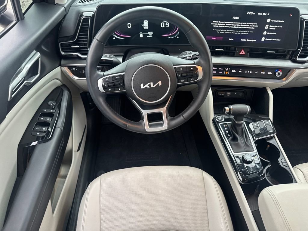 Used 2024 Kia Sportage EX image 17