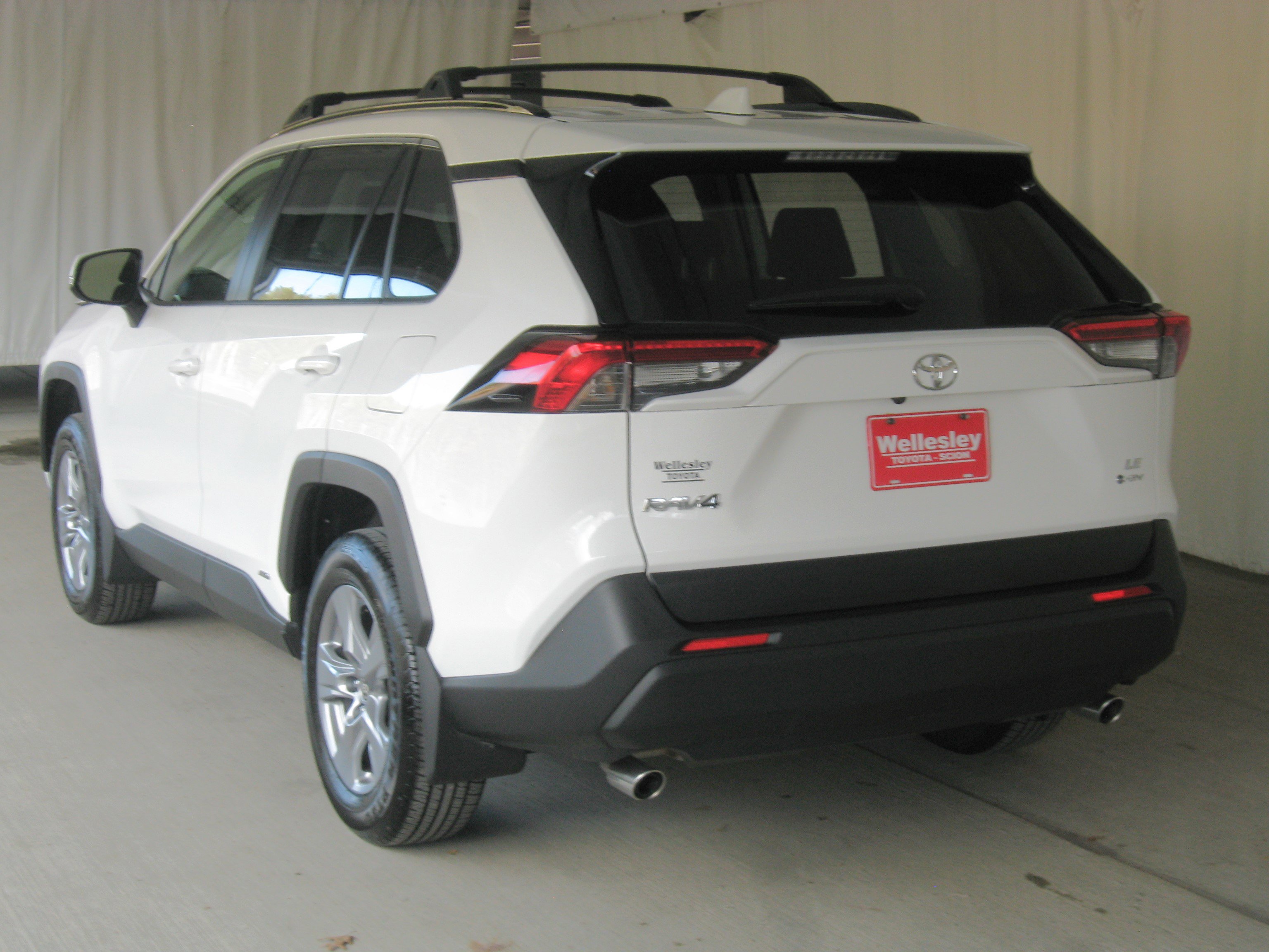 Certified 2025 Toyota RAV4 LE image 24
