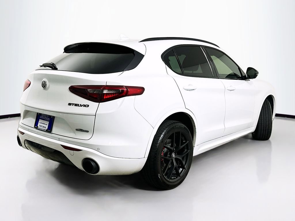Used 2020 Alfa Romeo Stelvio Sport w/ Quick Order Package 22K Sport RWD image 7