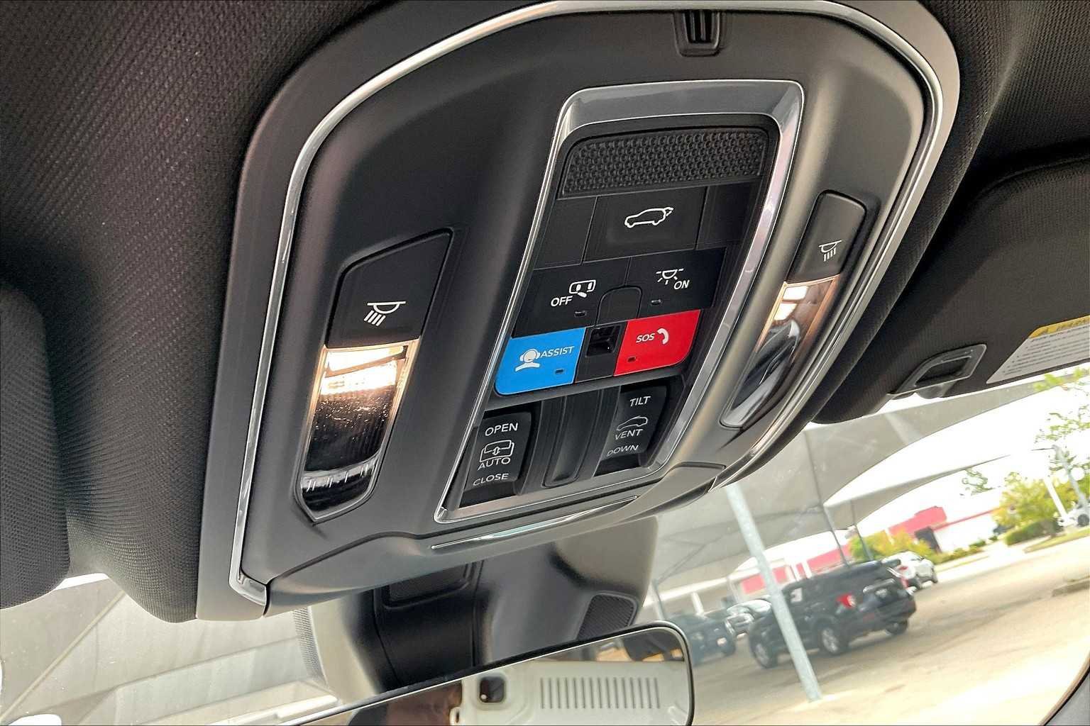 New 2025 Jeep Grand Cherokee L Laredo w/ Luxury Tech Group I AWD/4WD image 17
