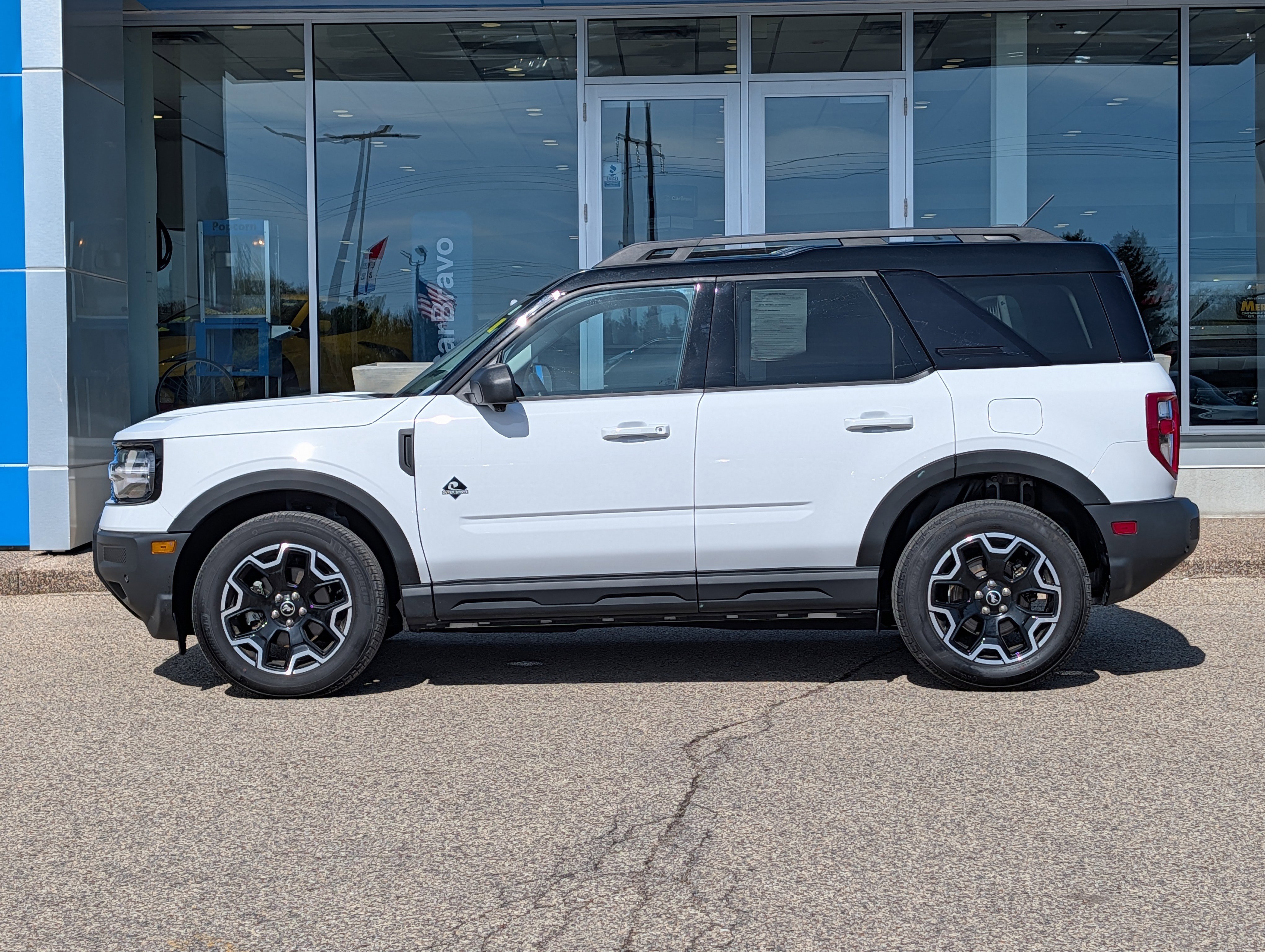 Used 2025 Ford Bronco Sport Outer Banks w/ Outer Banks Tech Package+ AWD/4WD image 5