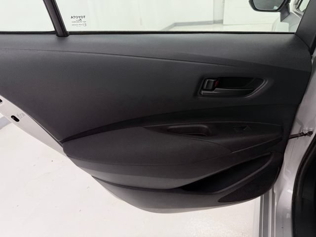 Used 2025 Toyota Corolla LE FWD image 35
