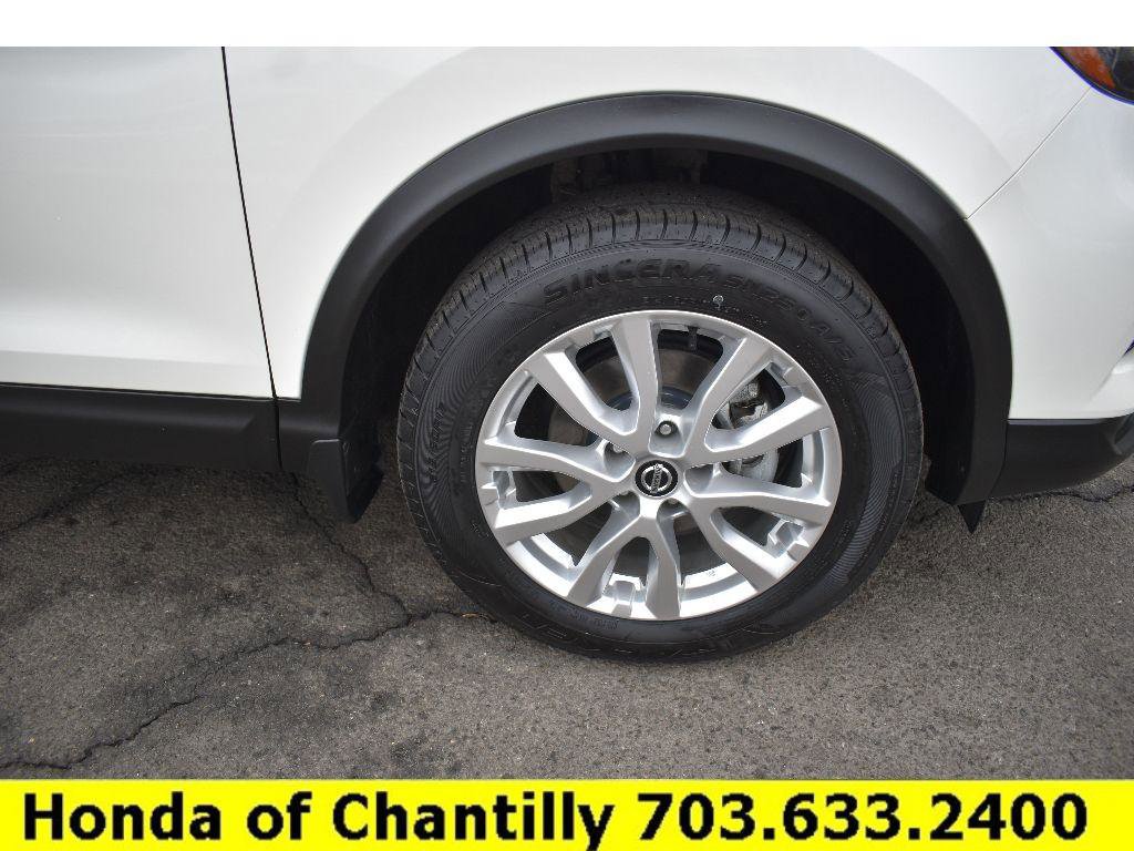 Used 2021 Nissan Rogue Sport SV image 27