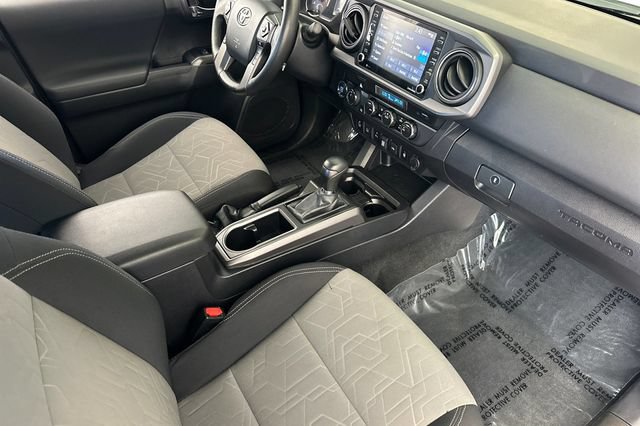 Certified 2023 Toyota Tacoma TRD Off-Road w/ Technology Package AWD/4WD image 19