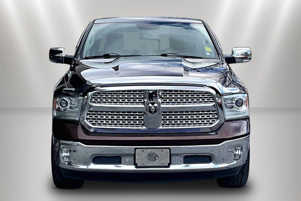 Used 2015 RAM 1500 Laramie w/ Convenience Group image 2