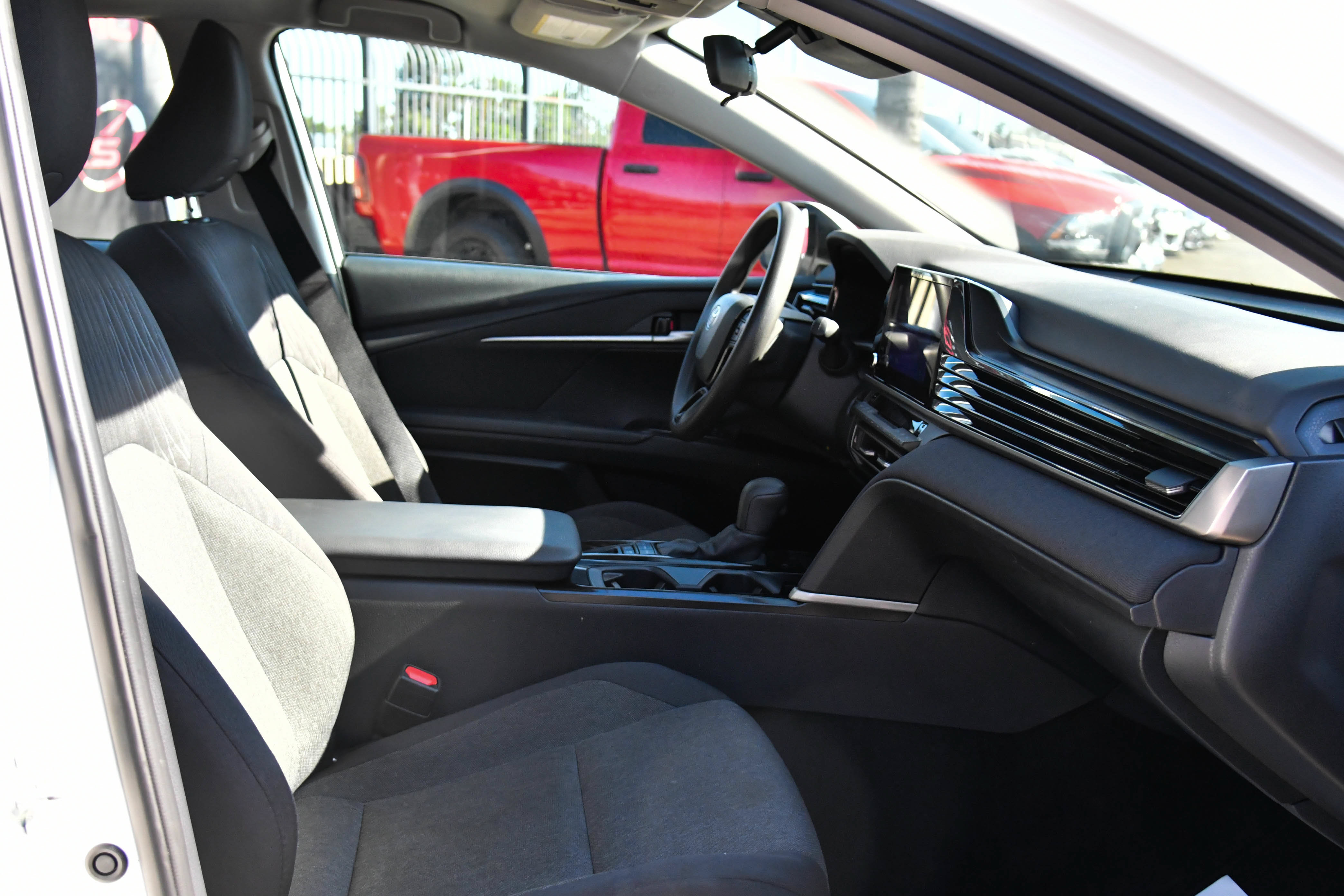 Used 2025 Toyota Camry LE FWD image 46