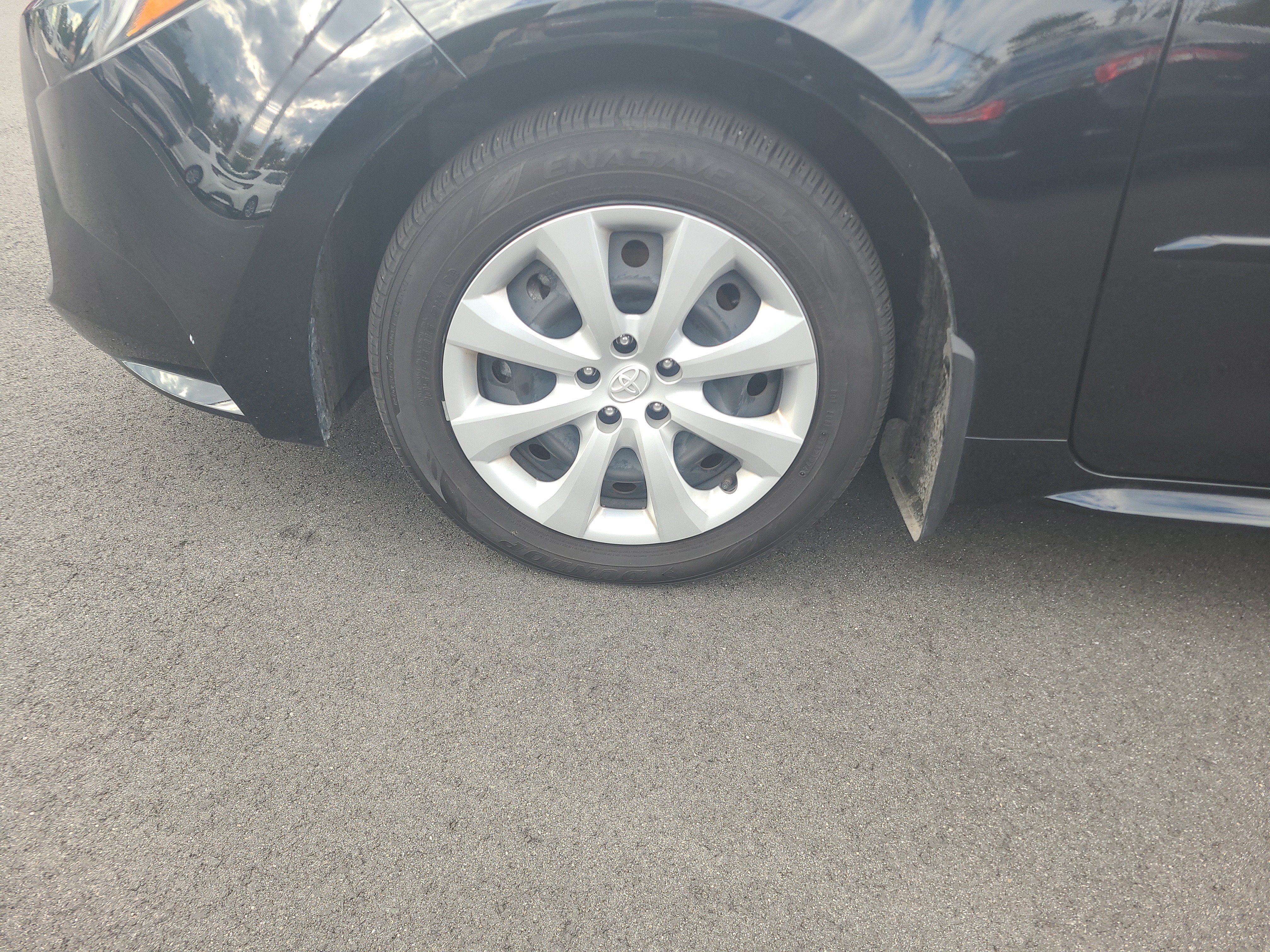 Certified 2024 Toyota Corolla LE AWD/4WD image 9