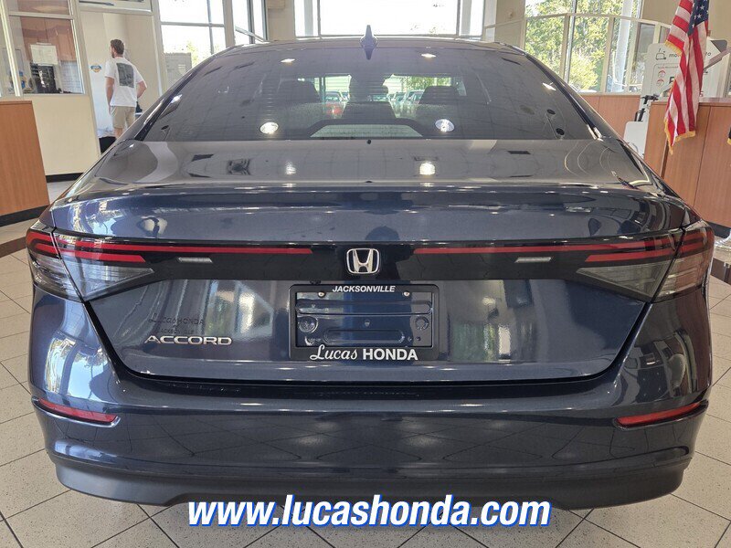 Used 2023 Honda Accord EX image 5