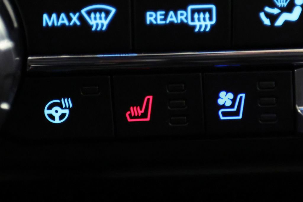 Used 2025 Ford F150 Raptor AWD/4WD image 29
