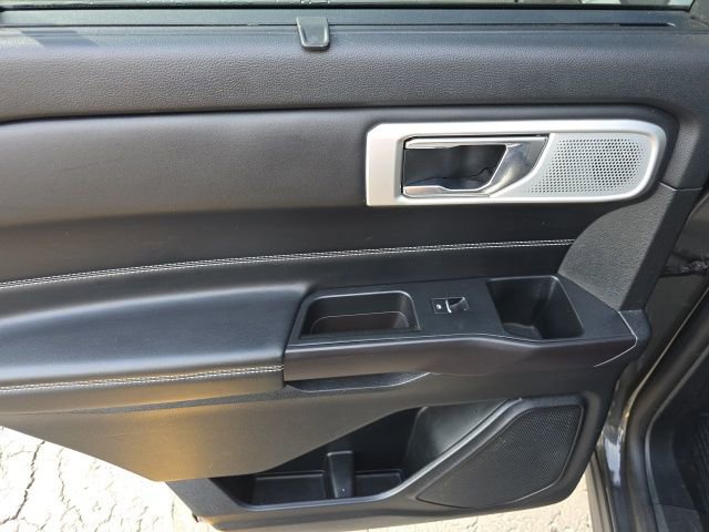 Used 2020 Ford Explorer ST w/ Premium Technology Package image 21