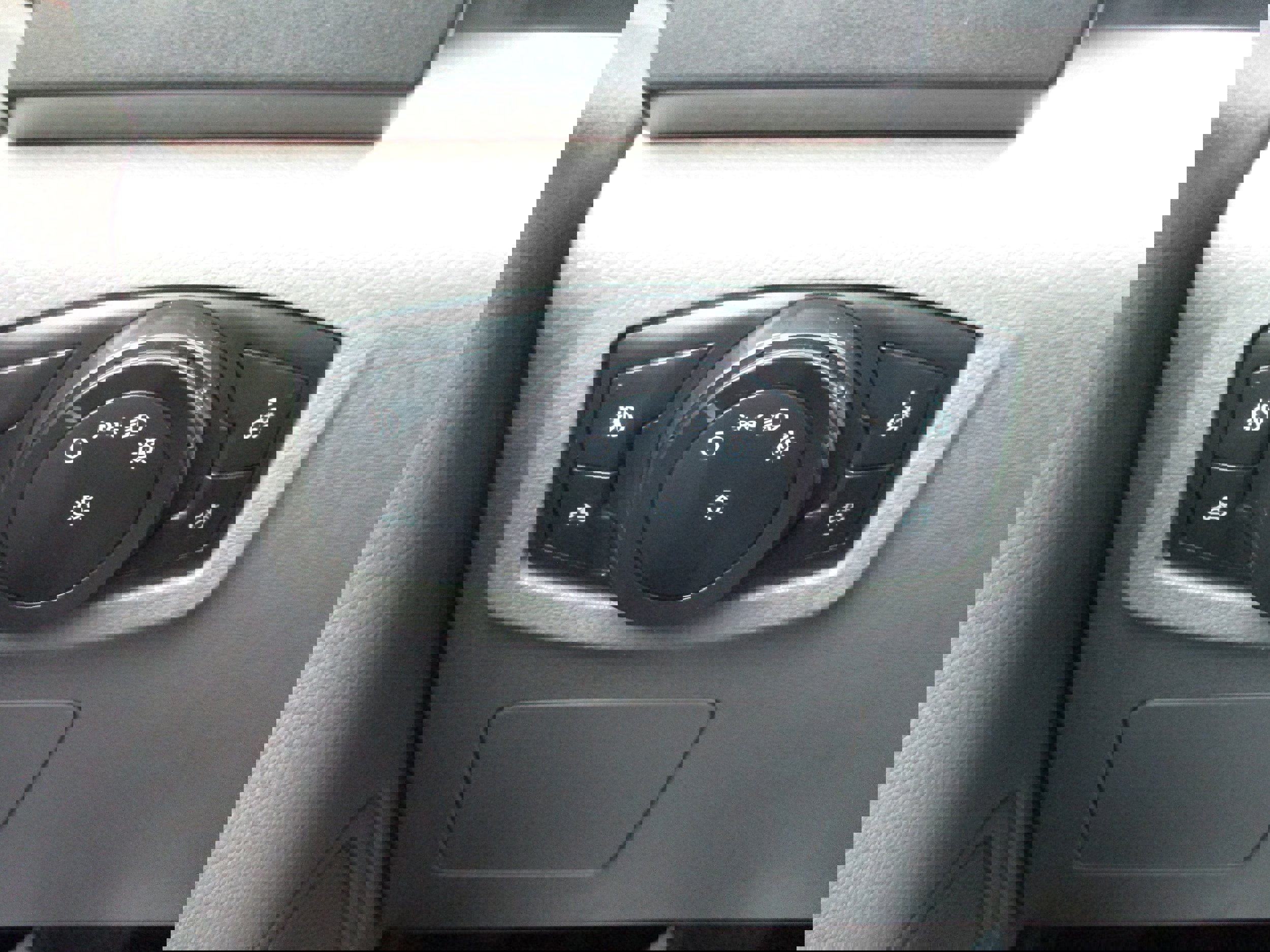 Used 2017 Ford F150 XLT w/ Trailer Tow Package image 24