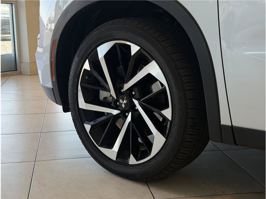 Used 2025 Mitsubishi Outlander Ralliart AWD/4WD image 9
