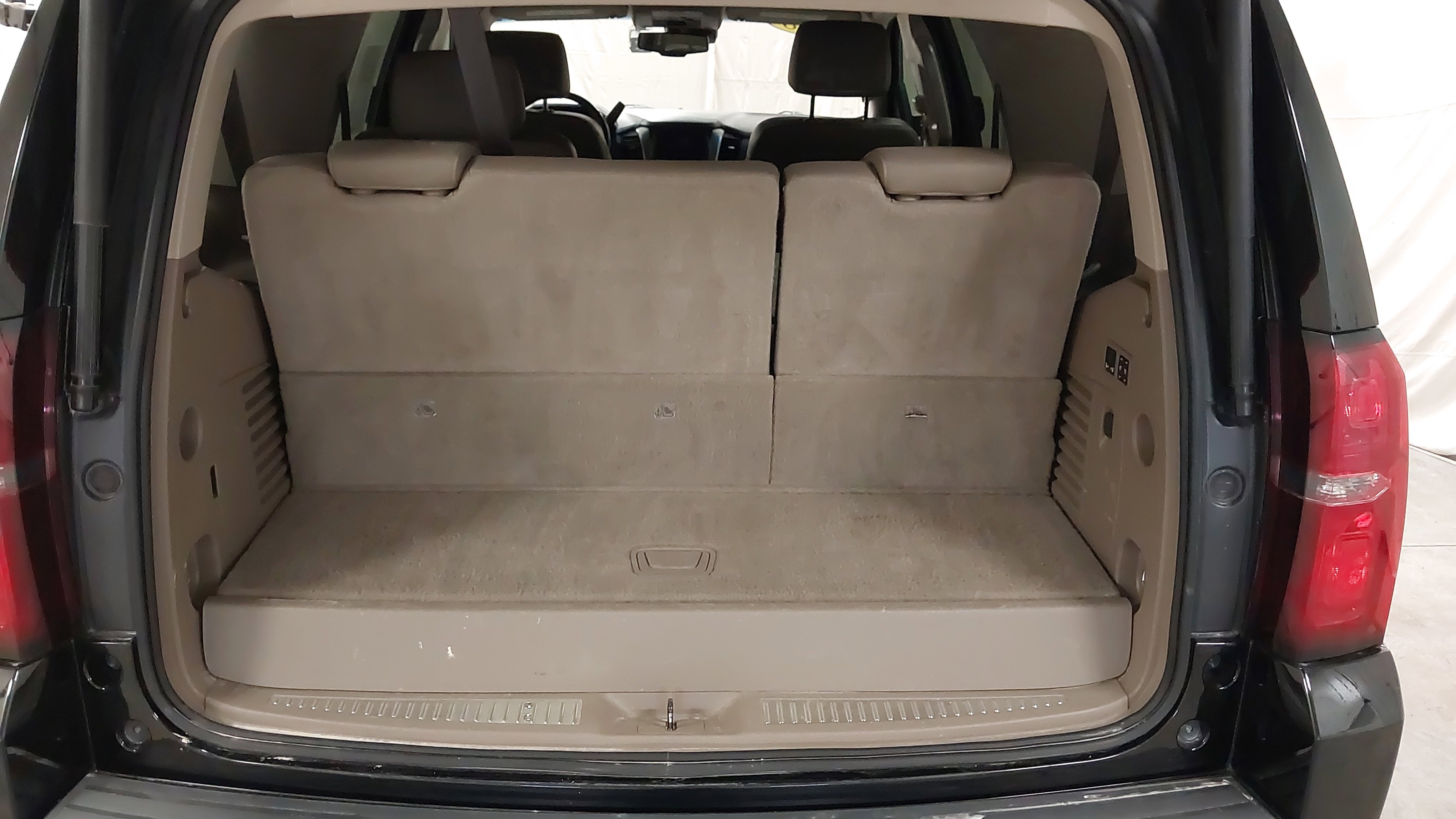 Used 2018 Chevrolet Tahoe LT image 27