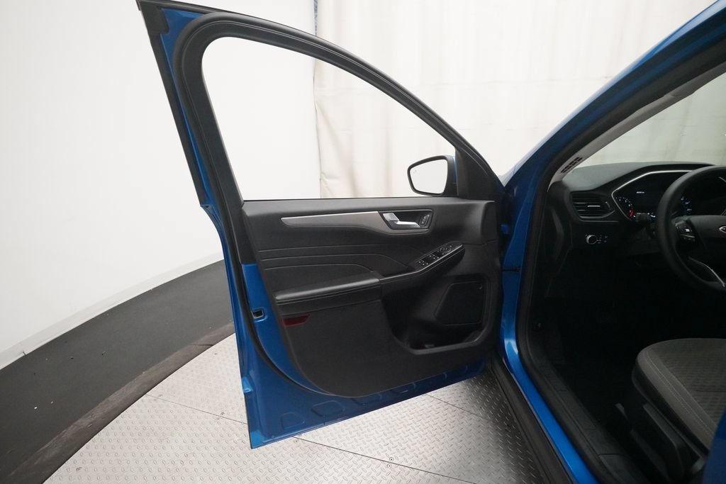 Used 2021 Ford Escape SE FWD image 27
