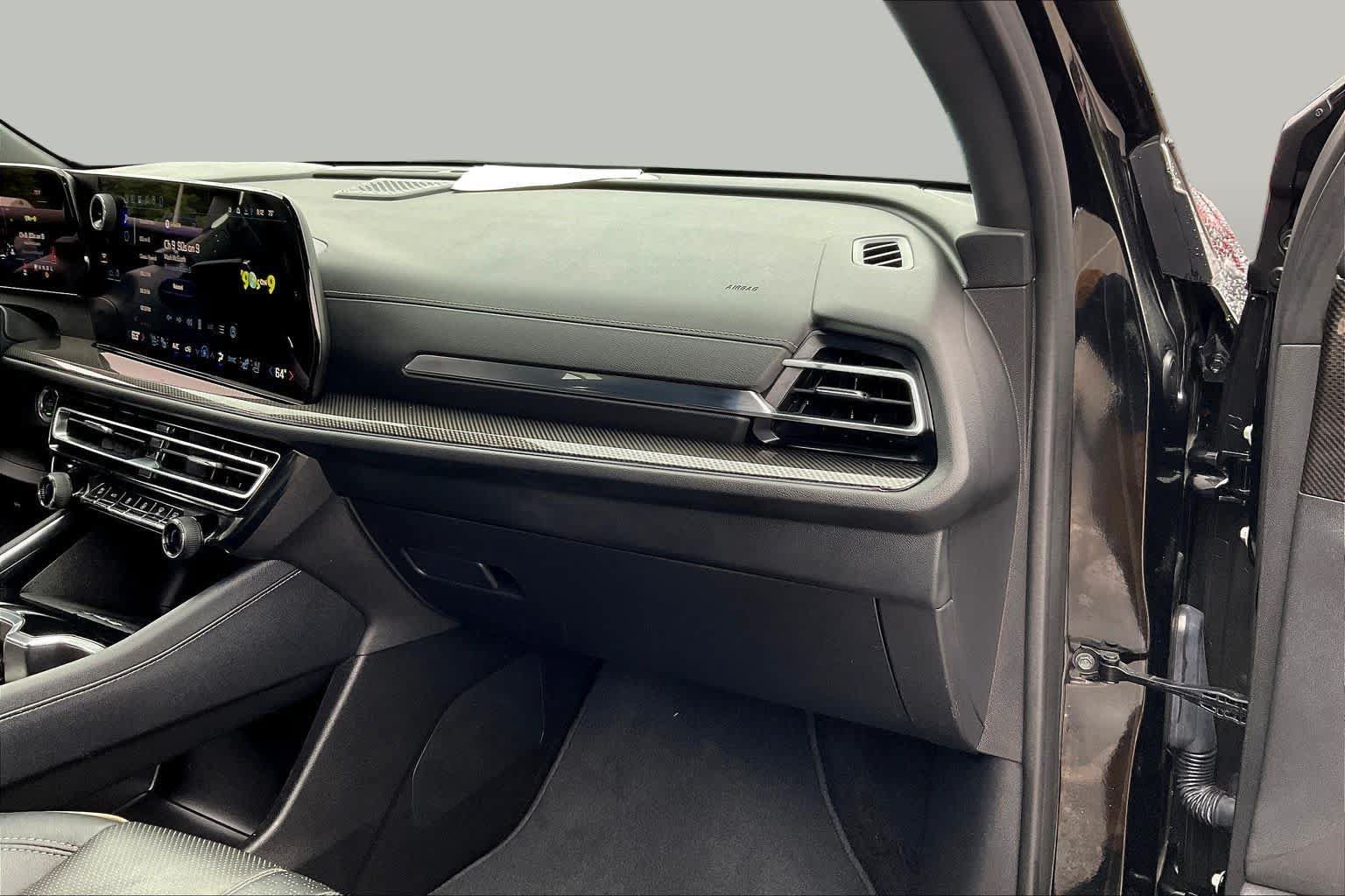 Used 2025 Chevrolet Traverse High Country w/ LPO, Floor Liner Package FWD image 37