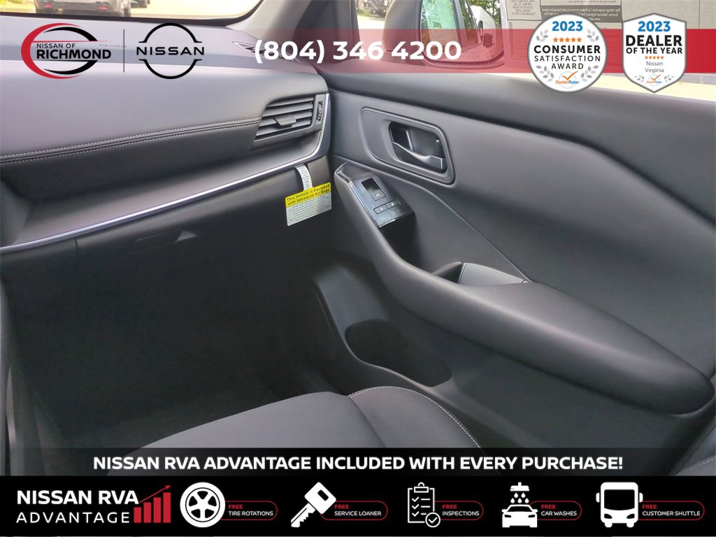 New 2025 Nissan Rogue S image 16