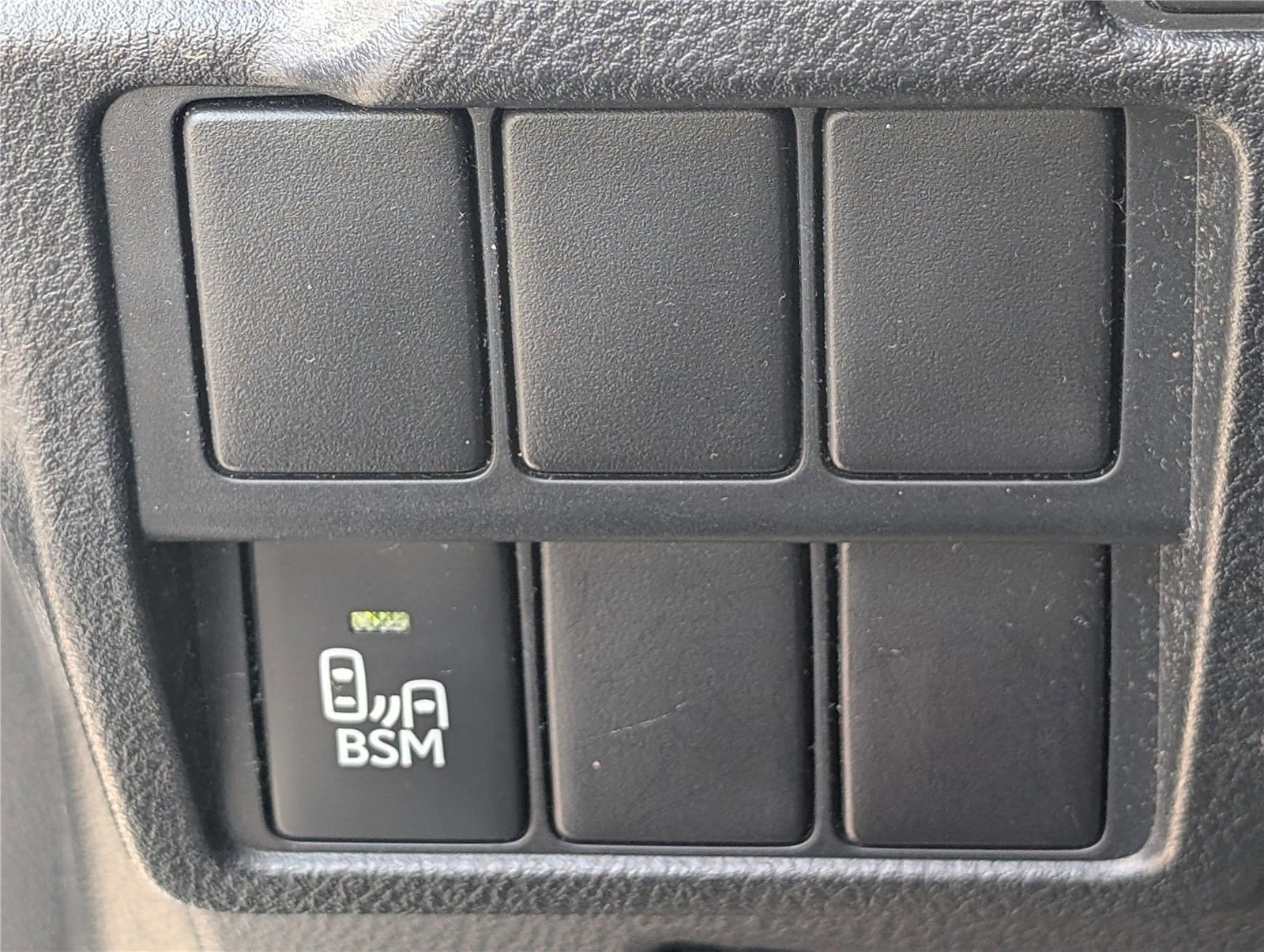 Used 2015 Lexus IS 250 AWD w/ Navigation System Package image 18