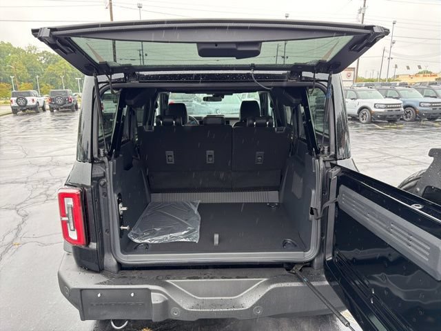 New 2026 Ford Bronco Outer Banks AWD/4WD image 9