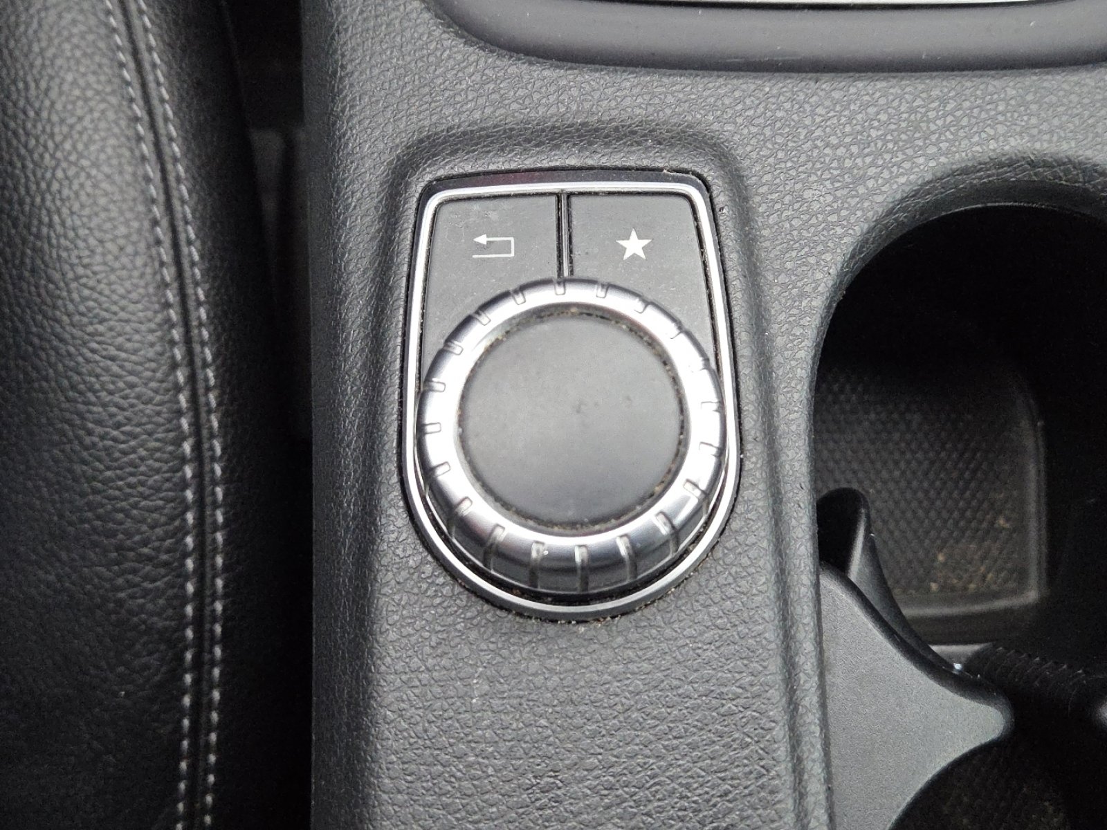 Used 2017 Mercedes-Benz GLA 250 4MATIC image 28