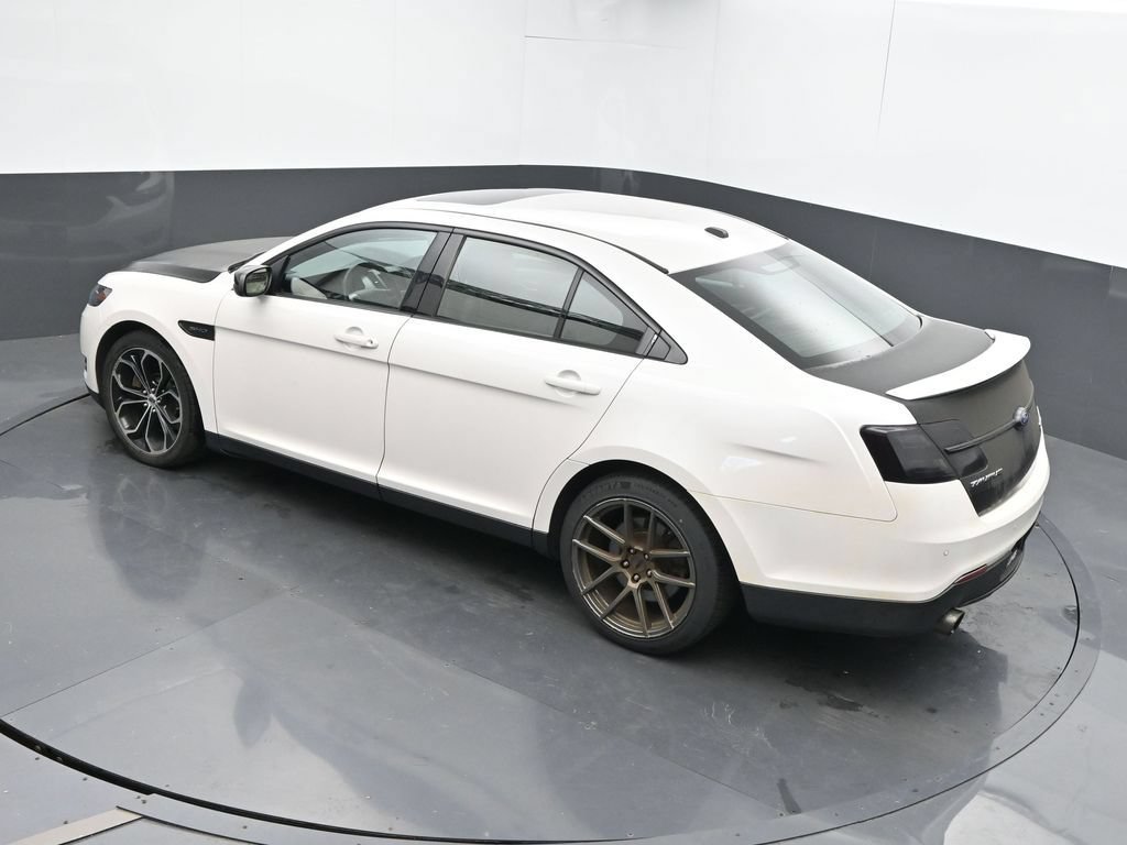 Used 2017 Ford Taurus SHO AWD/4WD image 40