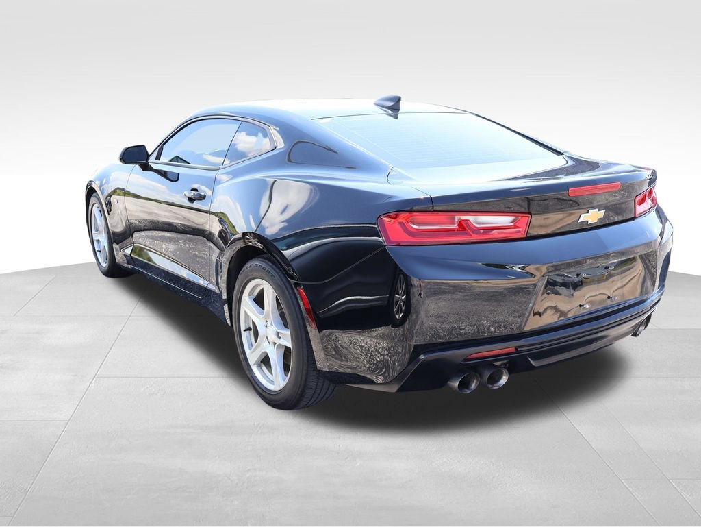 Used 2017 Chevrolet Camaro LT RWD image 24