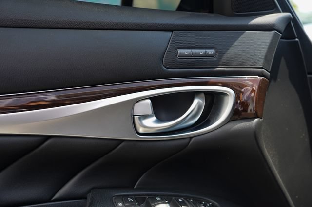 Used 2018 INFINITI Q70 L 3.7 AWD/4WD image 40