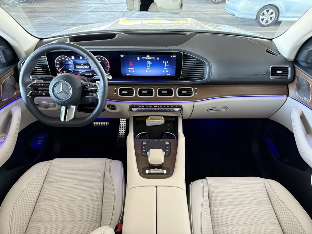 New 2026 Mercedes-Benz GLS 450 4MATIC image 10