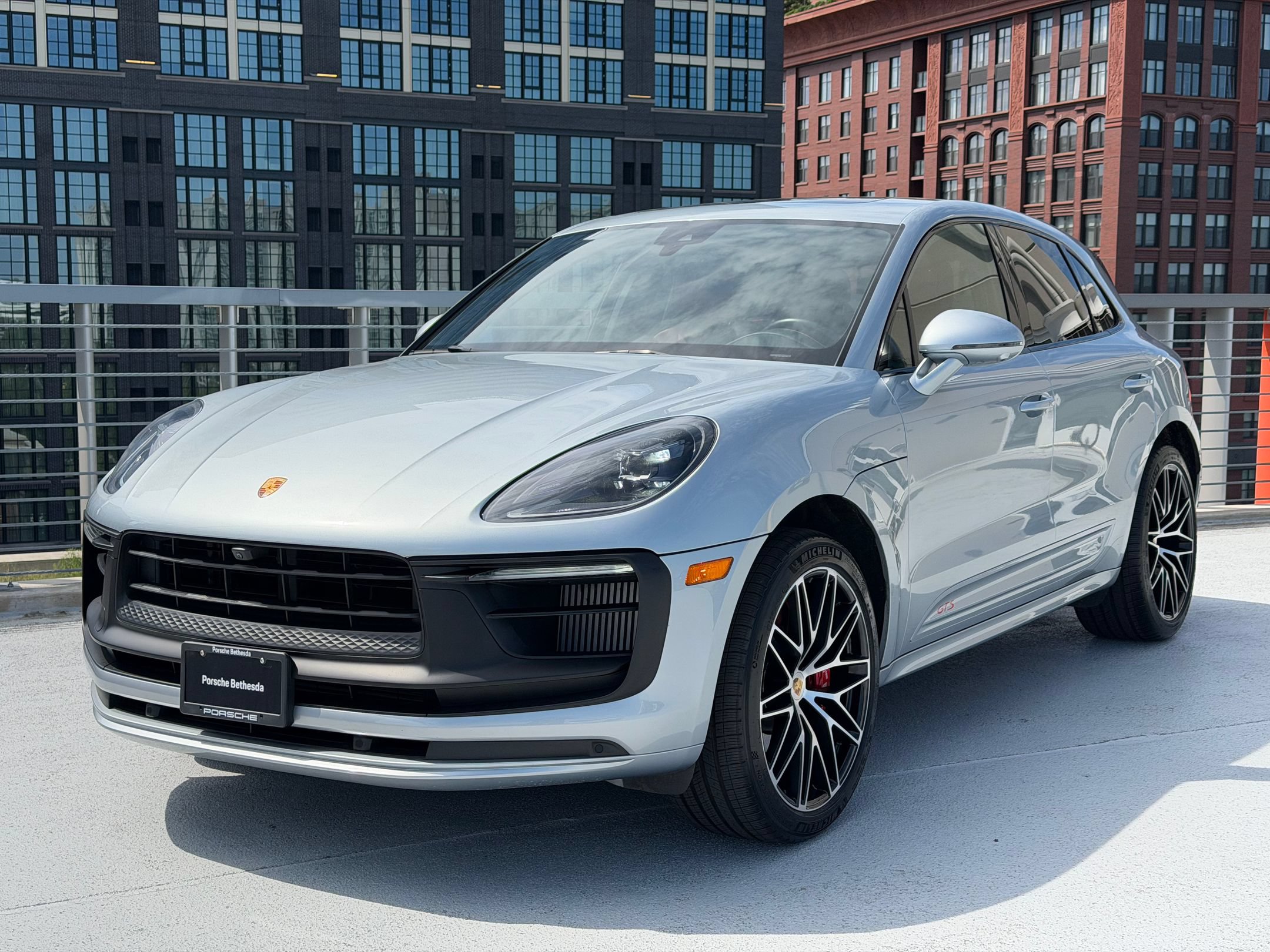 Certified 2022 Porsche Macan GTS w/ Premium Package Plus AWD/4WD image 1