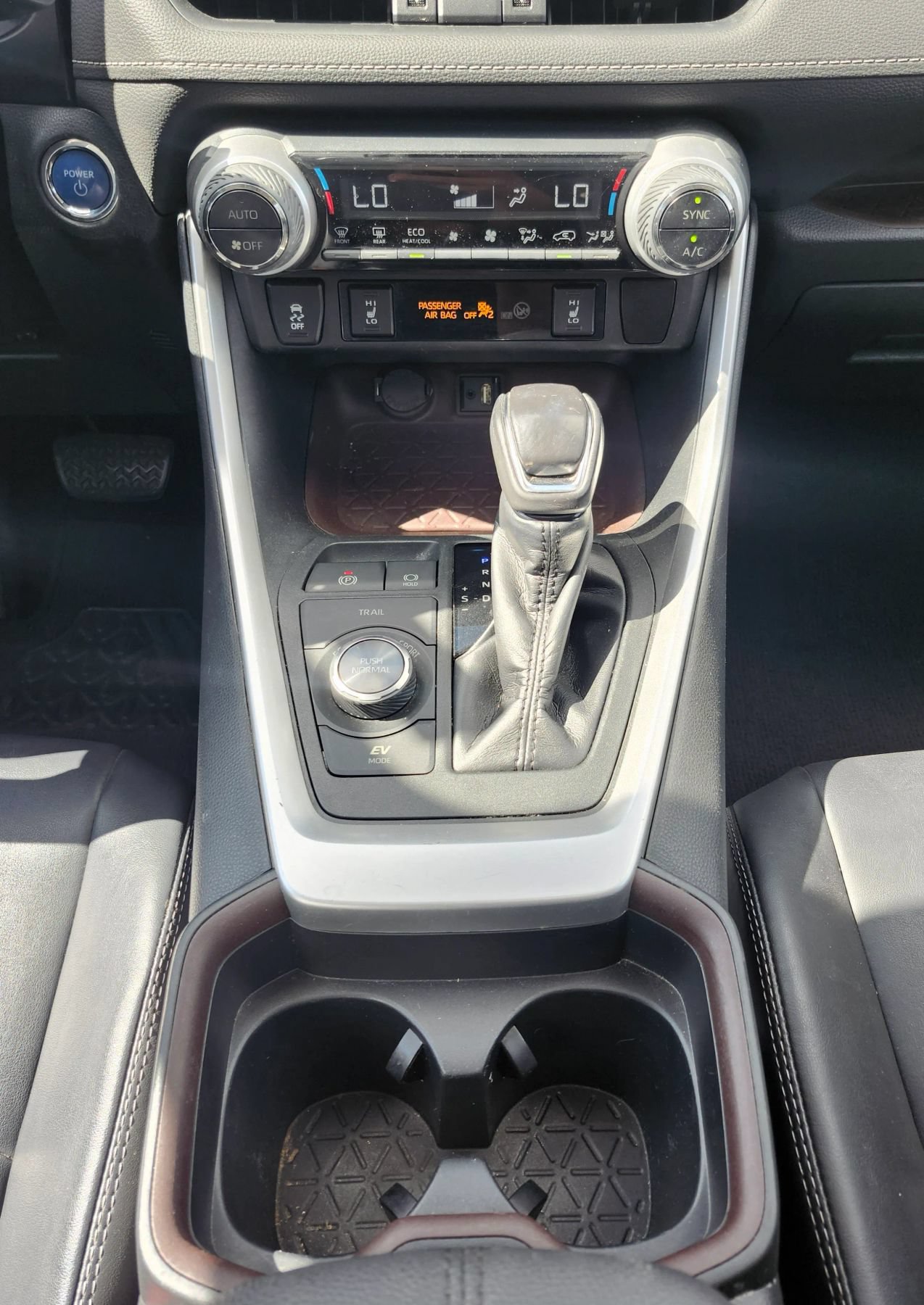 Used 2019 Toyota RAV4 Limited w/ Carpet Mat Package AWD/4WD image 25