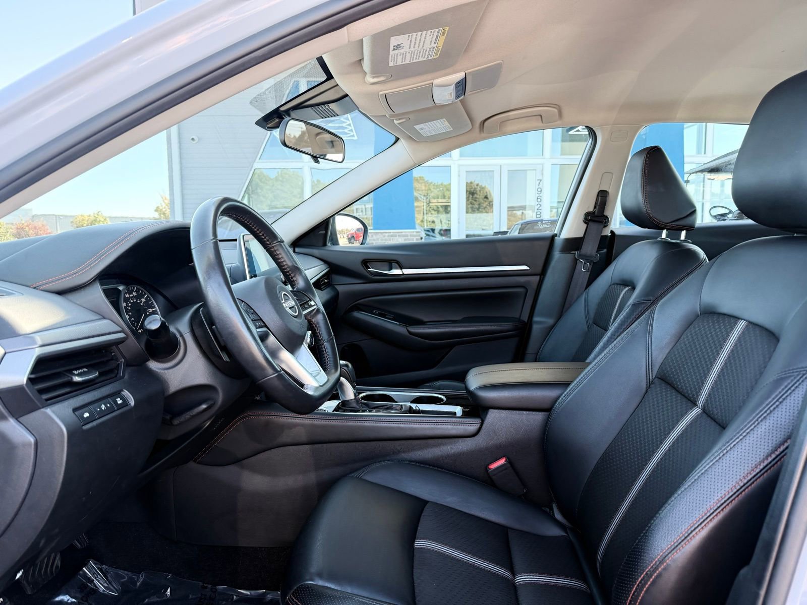 Used 2024 Nissan Altima 2.5 SR image 16