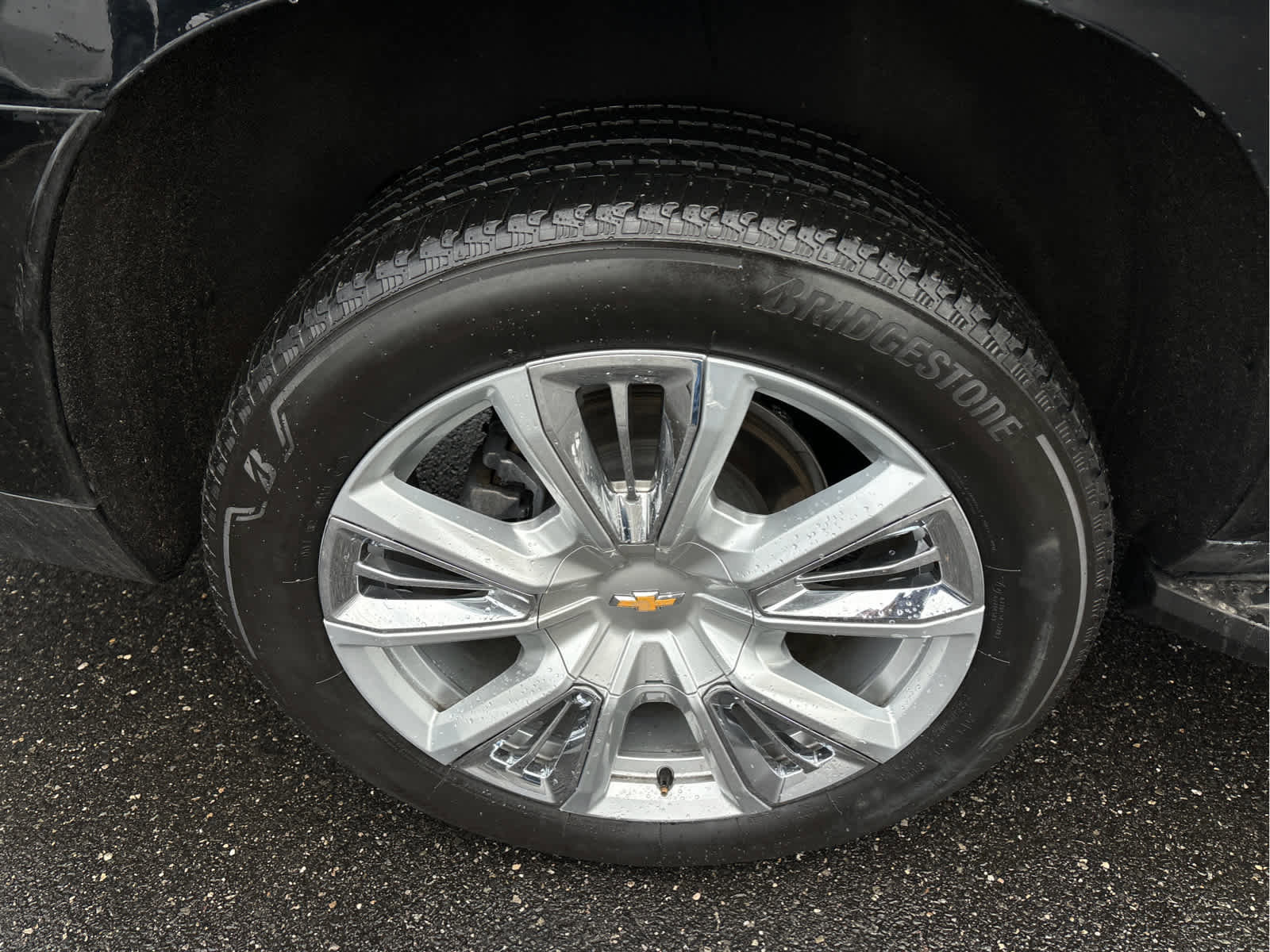 Certified 2023 Chevrolet Suburban High Country image 36