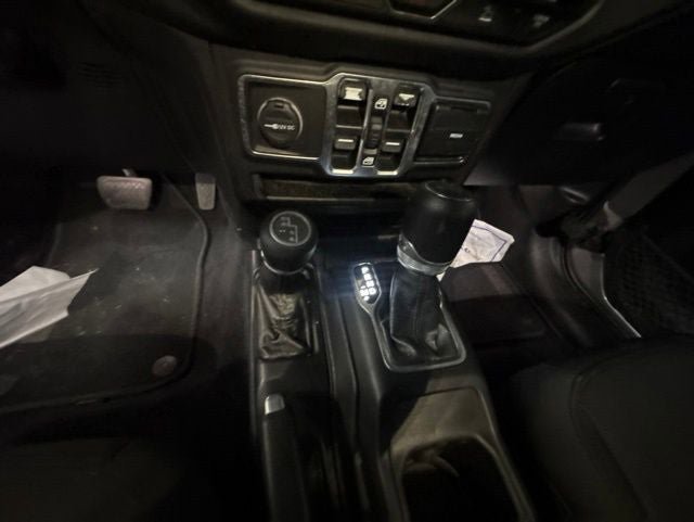 Used 2020 Jeep Gladiator Sport w/ Quick Order Package 24S AWD/4WD image 16