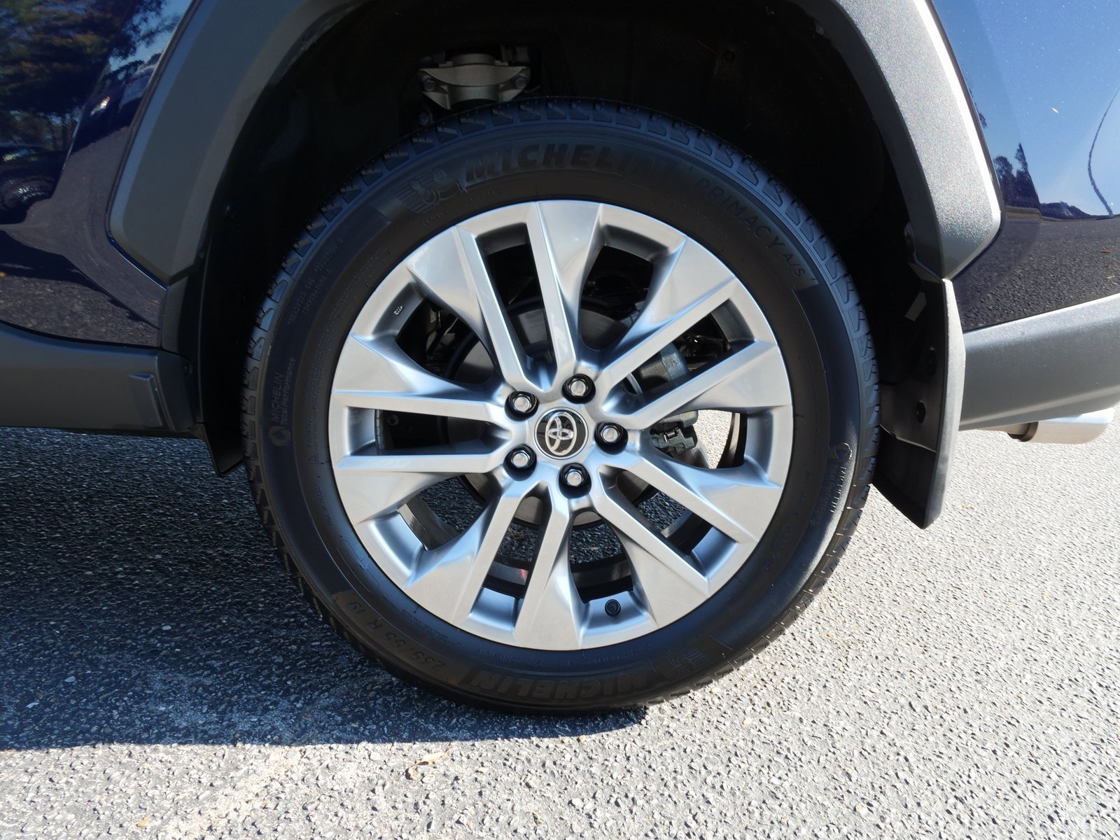 Used 2025 Toyota RAV4 Limited image 11