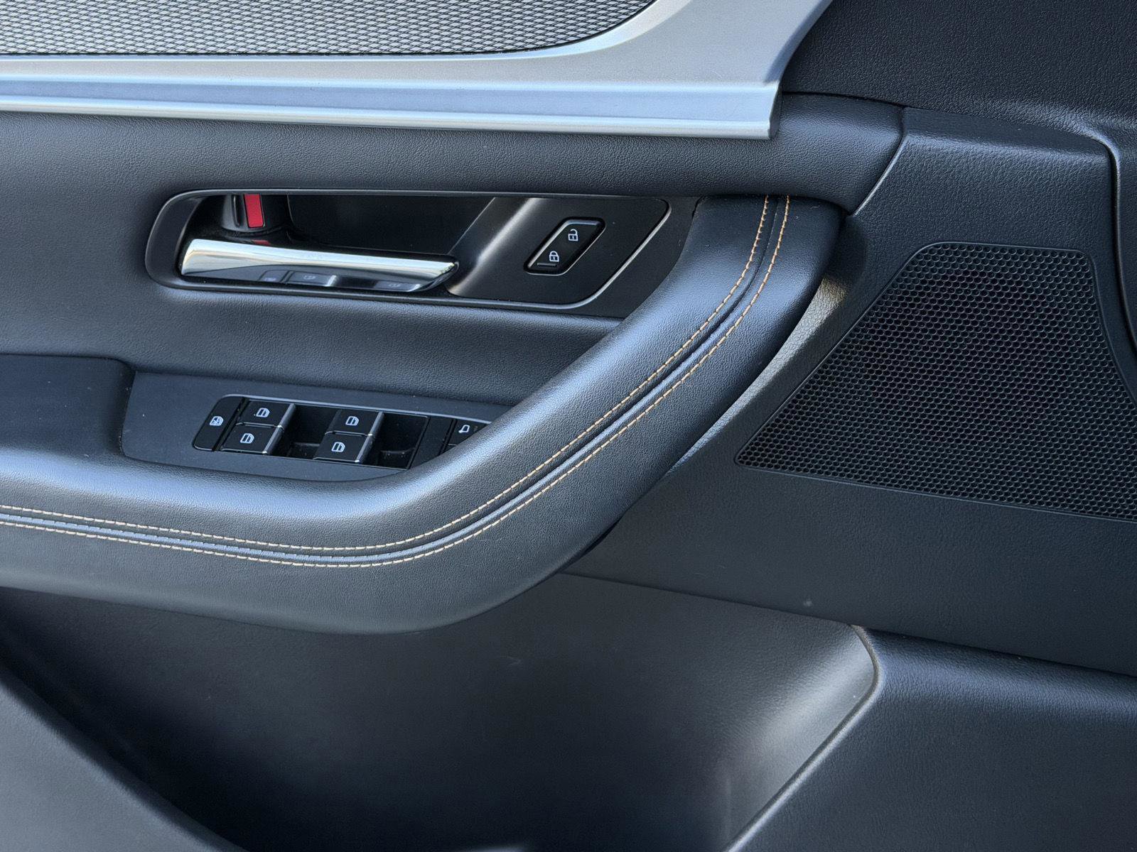 Used 2024 MAZDA CX-90 3.3 Turbo w/ Premium Package image 27