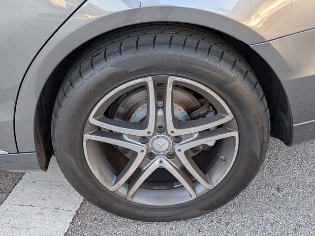 Used 2017 Mercedes-Benz S 550 4MATIC Sedan image 21