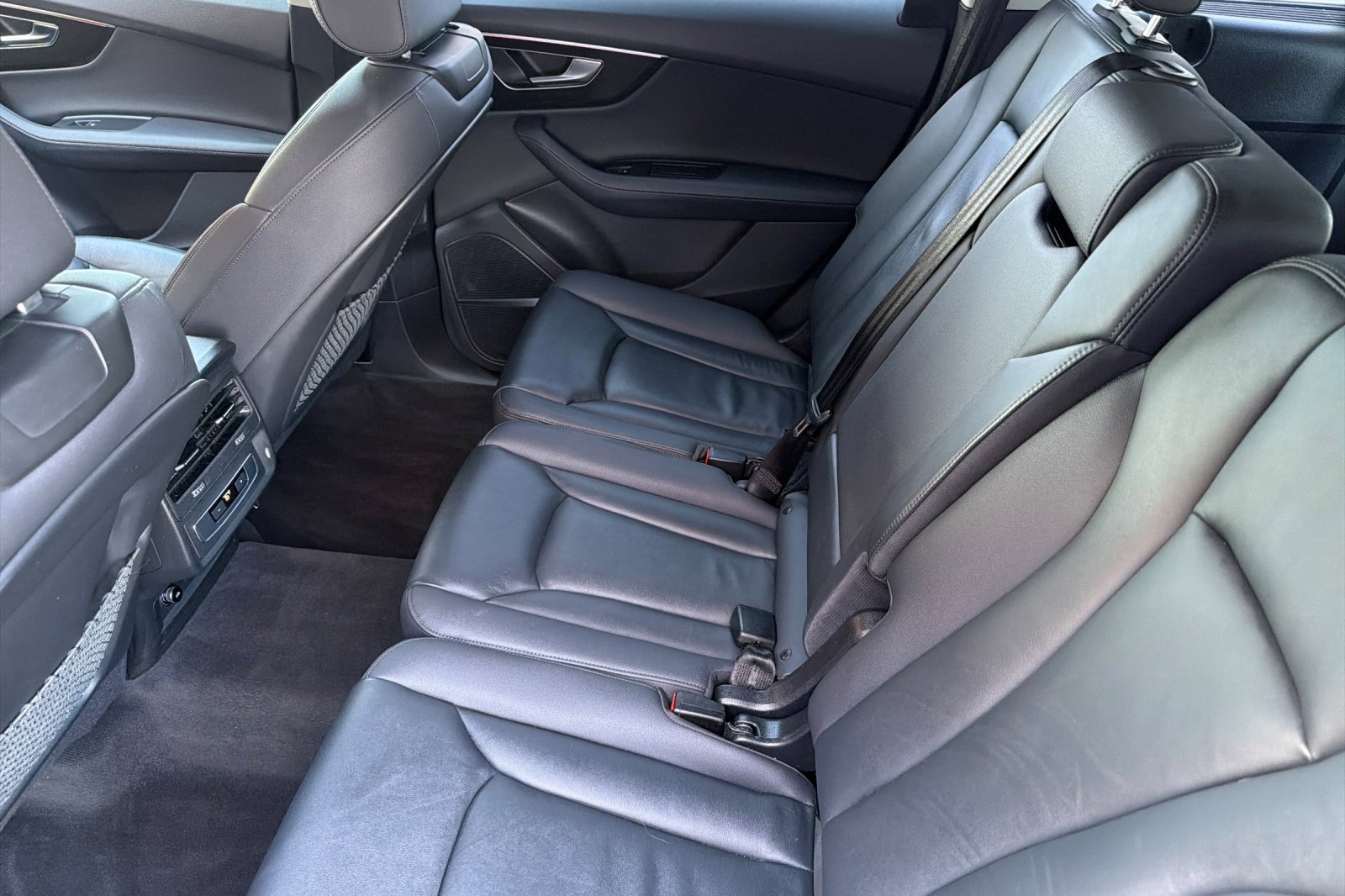 Used 2024 Audi Q7 3.0T Premium Plus image 12