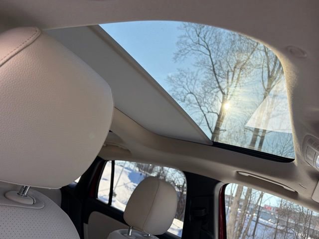 Used 2022 Mercedes-Benz GLA 250 4MATIC image 35