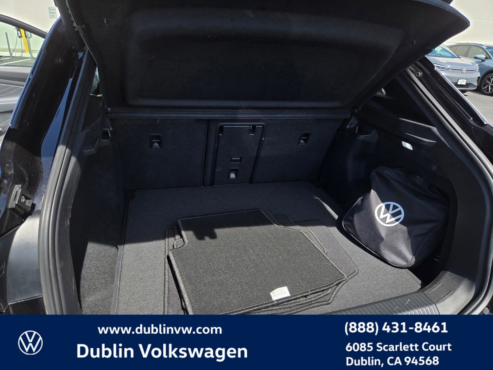 Used 2023 Volkswagen ID.4 Pro S Plus AWD/4WD image 24