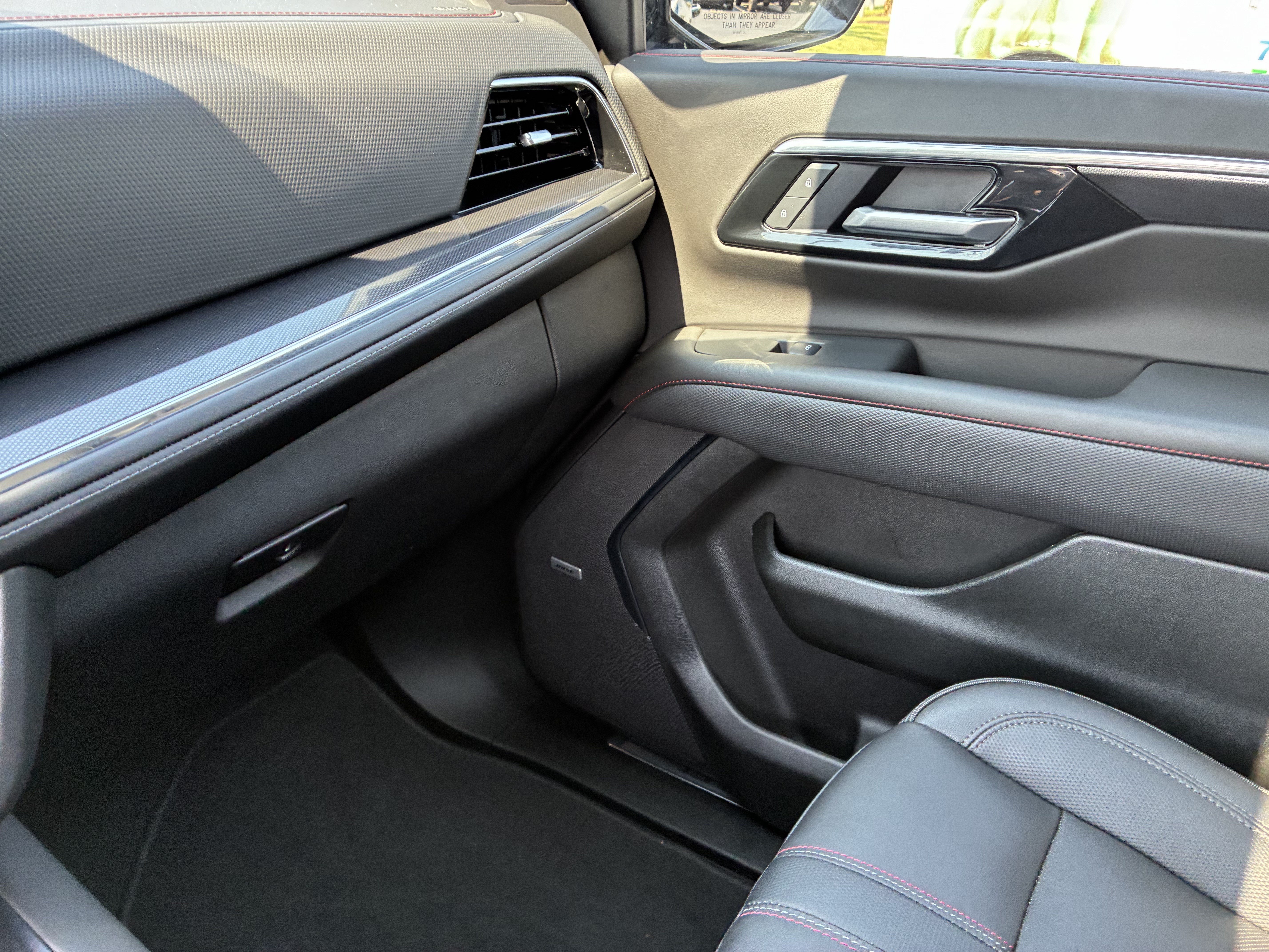Used 2025 Chevrolet Tahoe RST w/ Comfort Package RWD image 37