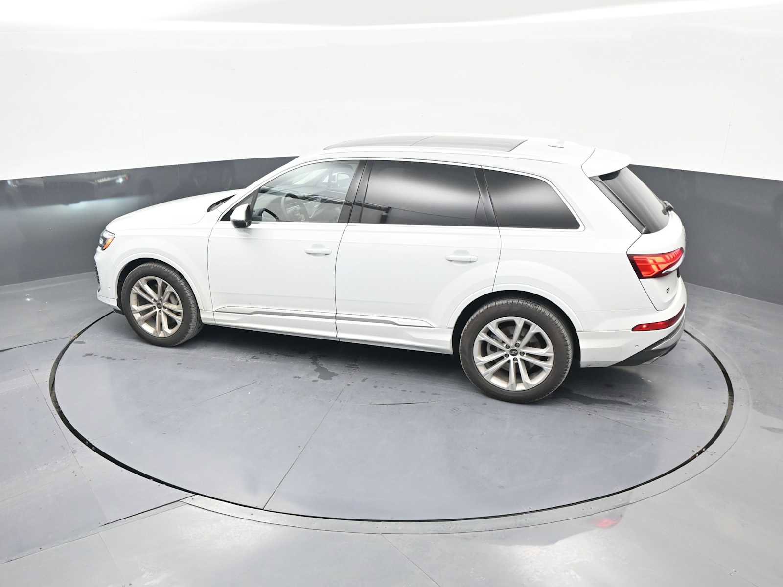 Used 2025 Audi Q7 3.0T Prestige w/ Prestige Package image 29