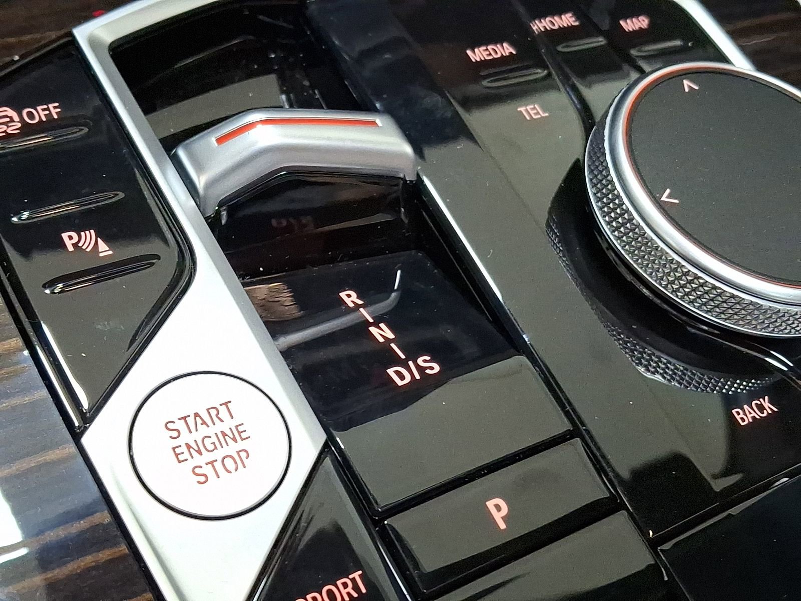 Used 2026 BMW X5 xDrive40i w/ Premium Package image 12