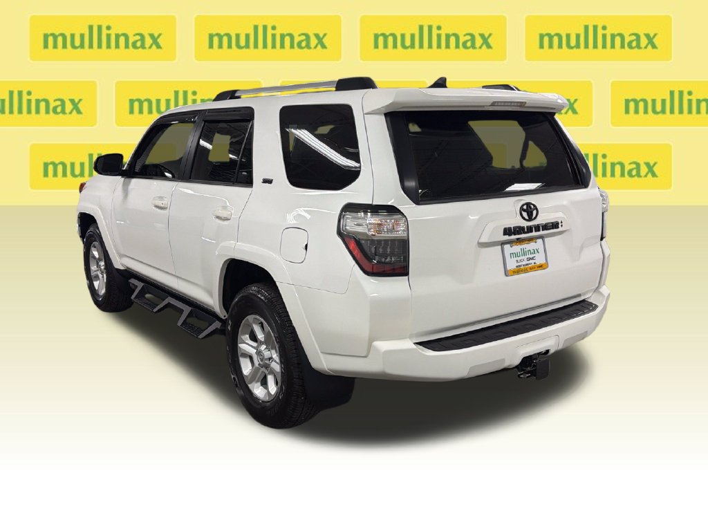 Used 2024 Toyota 4Runner SR5 Premium w/ Moonroof Package AWD/4WD image 14