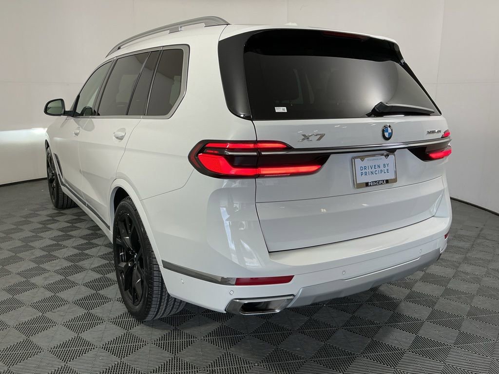 Certified 2025 BMW X7 xDrive40i AWD/4WD image 7