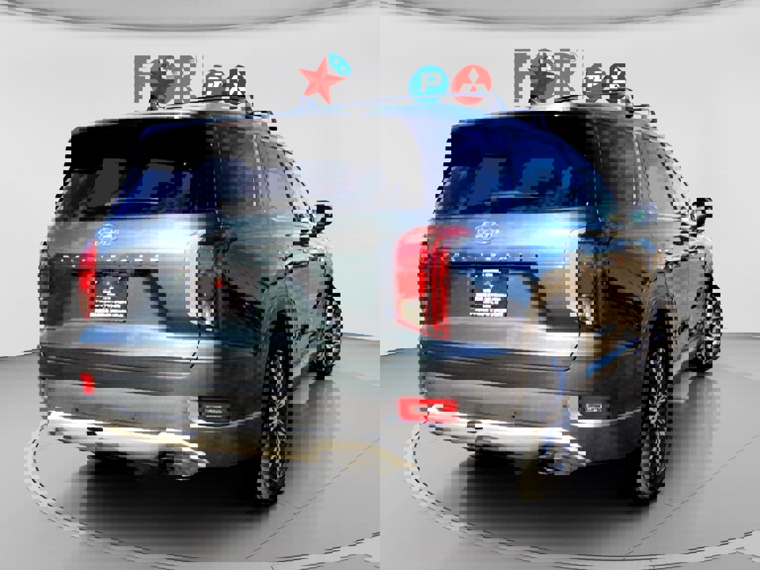 Used 2022 Hyundai Palisade SEL w/ Premium Package image 2